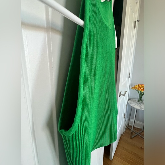 Aritzia Babaton Sculpt Knit Halter Top - Picture 6 of 10